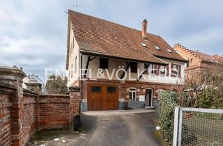 Haus mieten in 73728 Esslingen, Charmantes Wohnen in der City - Großzügiges Haus mit ELW & Doppelgarage!