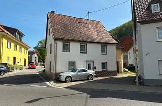 Haus kaufen in 73111 Lauterstein, Lauterstein - Zweifamilienhaus mit Garage und kleinem Garten