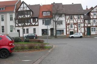 Haus kaufen in 37269 Eschwege, Eschwege - Rendite Immobilie--2 Geschäfte.--2 Wohnungen-----Noch ohne Makler