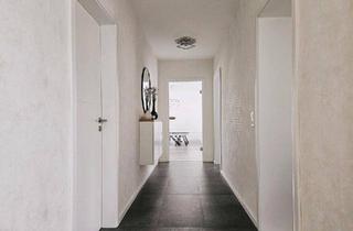 Wohnung kaufen in 63897 Miltenberg, Miltenberg - 3-4 Zimmer Maisonettenwohnung mit 2 Garagen und Garten