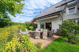 Haus kaufen in 60437 Frankfurt, Frankfurt am Main - Top-Immobilienensemble in Frankfurt-Harheim: Zwei freistehende EFH, eines davon aktuell vermietet