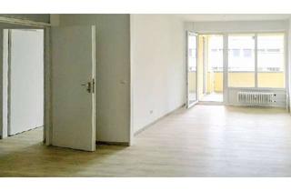 Wohnung kaufen in Alboinplatz, 12103 Tempelhof, Helle, vermietete 2 Zimmer Wohnung mit schönem Sonnenbalkon - Nahe Alboinplatz