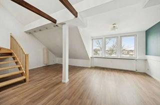 Wohnung kaufen in 20535 Hamm, Besondere Dachgeschosswohnung mit Galerie und offenem Wohnbereich