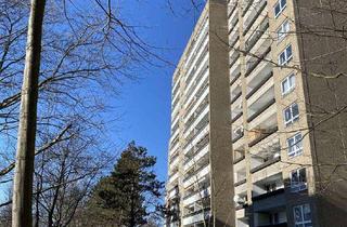 Wohnung kaufen in 67663 Innenstadt, Helle 2-Zimmer-Wohnung - hoch über den Dächern von Kaiserslautern mit toller Süd-Fernsicht