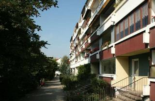 Wohnung mieten in Augustenstr. 23, 06842 Süd, 3-Zimmer-Wohnung mit Balkon