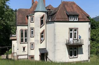 Wohnung mieten in 76530 Innenstadt, Tolle Dachgeschosswohnung in denkmalgeschützter Villa mit Garten in bester Lage