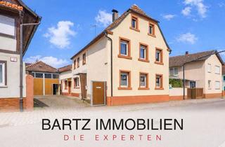 Haus kaufen in 67482 Venningen, Charmantes Wohnhaus mit Scheune, großem Grundstück und Erweiterungspotenzial