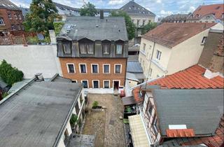 Mehrfamilienhaus kaufen in 90762 Fürth, Rückgebäude mit 3 geteilten Wohnungen in der Fürther Innenstadt