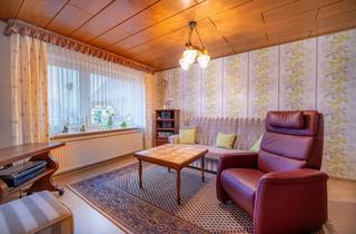 Haus kaufen in 33039 Nieheim, Flexibel nutzbares Zweifamilienhaus in idyllischer Lage von Nieheim-Entrup