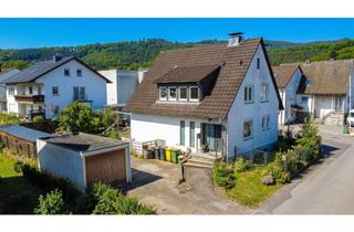 Einfamilienhaus kaufen in 57413 Finnentrop, Solides Einfamilienhaus in Lenhausen auf großzügigem Eckgrundstück
