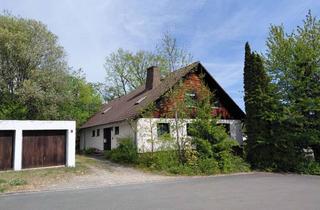Haus kaufen in 95369 Untersteinach, Ruhig gelegenes Mehrgenerationenhaus in Top-Lage – mit viel Potential