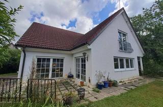 Haus kaufen in 86459 Gessertshausen, Charmantes Zweifamilienhaus mit großem Grundstück