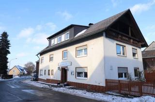 Haus kaufen in 95191 Leupoldsgrün, Großes Wohnhaus mit viel Platz in Leupoldsgrün