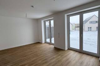 Haus mieten in Gartenstraße, 04509 Zwochau, *Neubau-Doppelhaushälfte* mit Garten, Terrasse und PV-Anlage in Zwochau