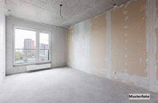 Anlageobjekt in Blumenstraße xx, 26802 Moormerland, 2-Familienhaus im erweiterten Rohbau - Ideal zur individuellen Fertigstellung