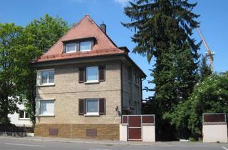 Anlageobjekt in 72766 Reutlingen, *Umfangreich saniert + modernisiert* Interessantes Wohnhaus mit variablen Nutzungsmöglichkeiten