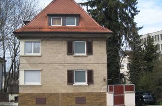 Anlageobjekt in 72766 Reutlingen, *Umfangreich saniert + modernisiert* Interessantes Wohnhaus mit variablen Nutzungsmöglichkeiten