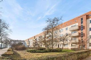 Wohnung kaufen in Ollenhauerstraße 91, 13403 Reinickendorf, Bezugsfreie und helle Etagenwohnung mit Balkon zum Innenhof in Reinickendorf