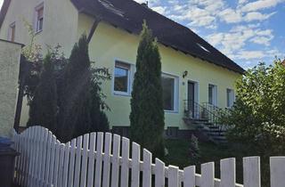 Wohnung kaufen in 92331 Parsberg, 4 Zimmer Wohnung mit Garage und Garten