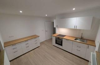 Wohnung mieten in 74081 Sontheim, Erstbezug nach Sanierung: 3-Zimmer-Wohnung mit EBK, Garten & 2 Stellplätzen in Heilbronn-Sontheim