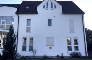 Wohnung mieten in Goethestr., 63225 Langen, Helle 2-Zimmer Dachgeschosswohnung mit Balkon in Langen (Hessen)