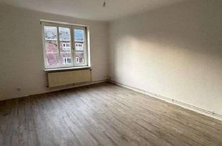 Wohnung mieten in Hansaring 40, 24534 Innenstadt, Frisch sanierte 2-Zimmer Wohnung mit Balkon zum 01.03.2026