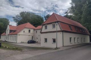 Wohnung mieten in 18442 Kummerow, idylische 3-Raum Wohnung mit Terrasse im Gutshaus Kummerow