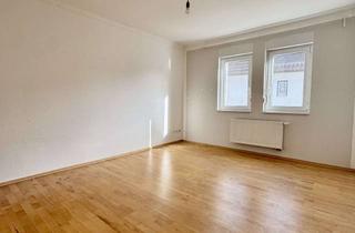 Wohnung mieten in Hauptstraße 19, 74081 Sontheim, WG-Neugründung (1.–2. OG) in Heilbronn-Sontheim: 3 Zimmer frei (ca. 14,5 / 17,5 / 21 m²) | 2 Bäder