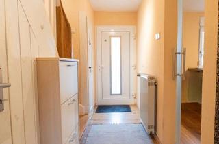 Reihenhaus kaufen in 76829 Landau, Familienfreundliches Reihenhaus - Teilsaniert, mit Garten und überdachter Terrasse
