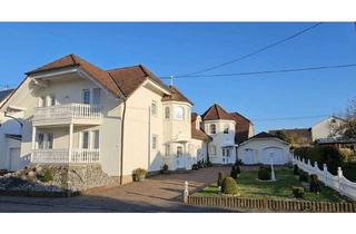 Haus kaufen in 56459 Kölbingen, Anwesen mit bezugsfreiem Haupthaus + 2 vermieteten Wohnungen nahe Westerburg