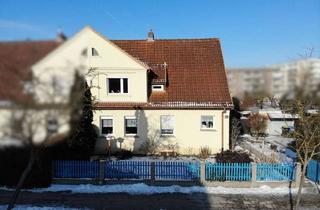 Doppelhaushälfte kaufen in 17109 Demmin, Charmante Doppelhaushälfte mit 1.200 m² Grundstück und vielseitigen Nutzungsmöglichkeiten