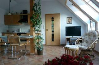 Haus kaufen in 98596 Trusetal, 961 m² Grundstück in Hanglage mit Ferienhaus, Terrasse und Garage