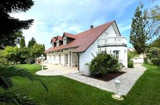 Villa kaufen in 86477 Adelsried, Repräsentative Villa mit imposanter Schwimmhalle auf Traumgrund westlich von Augsburg