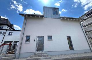 Haus mieten in 67691 Hochspeyer, Hochspeyer - Freistehendes EFH, 5ZKB, Terrasse, Garten, Stellplätze, Wallbox