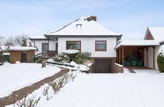 Haus kaufen in 31171 Nordstemmen, Großzügiger Bungalow als Mehrgenerationshaus mit Einliegerwohnung, Garage und Carport in Nordstemmen