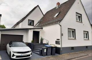 Haus kaufen in 65479 Raunheim, Raunheim - Charmantes freistehendes Ein(Mehr)familienhaus in Raunheim
