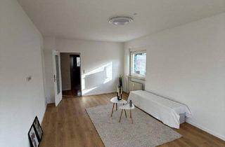 Wohnung kaufen in Hesselbergring 31, 90449 Nürnberg, Nürnberg - Erstbezug nach Sanierung: 3 Zimmer-Wohnung mit Loggia im 1.OG