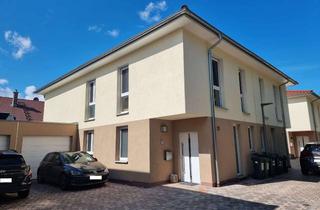 Wohnung kaufen in Am Landhaus 12, 76833 Walsheim, NEUBAU 2020: Das Zuhause für Paare oder junge Familien mit Kind – modern, effizient und hell