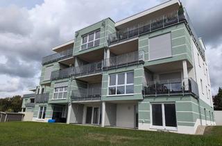 Wohnung kaufen in Pfaffenreuther Straße 4b, 95652 Waldsassen, Erstbezug: Moderne 4-Zimmer-Wohnung mit Balkon und Garage in Waldsassen