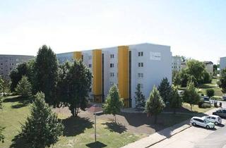 Wohnung mieten in Humboldtstraße 31, 39387 Oschersleben, 2-Raum Wohnung mit Aufzug, Balkon und Bad mit Wanne!