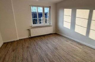 Wohnung mieten in Hansaring 42, 24534 Innenstadt, Helle 2-Zimmer-Wohnung mit Balkon zum 01.03.2026