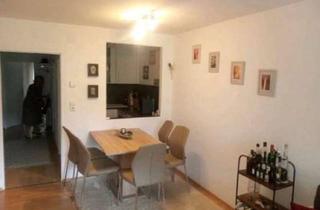 Wohnung mieten in 79102 Wiehre, Möblierte 2-Zi.-Wohnung mit Balkon & Grünblick im Freiburger Wiehre