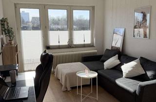 Wohnung mieten in Hauptstraße 166, 50226 Frechen, Renovierte & 2-Zimmer-Wohnung mit Balkon und Einbauküche in Frechen