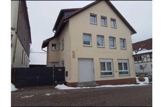 Wohnung mieten in Marktplatz 24, 36129 Gersfeld, Helle 3,5-Zimmer Wohnung im EG mit Garage in Gersfeld (Rhön)