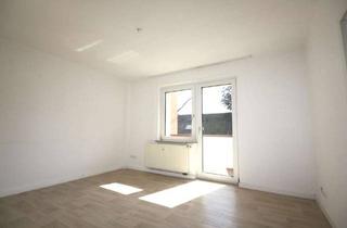 Wohnung mieten in Roonstraße 46, 47169 Marxloh, Schöne 3-Zi-Whg mit Balkon in Marxloh direkt am Marktplatz, 1.OG!