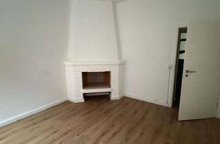 Wohnung mieten in Pickertstrasse 11, 24143 Gaarden-Ost, 4 Zimmer Erdgeschosswohnung in Kiel-Gaarden-Ost