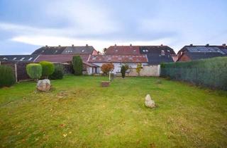 Haus kaufen in 38379 Wolsdorf, Viel Raum für Ideen: Sanierungsbedürftiges Zweifamilienhaus mit Nebengebäude und großem Garten.