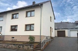 Haus kaufen in 66571 Eppelborn, TOP gepflegtes 1-2-Familienhaus mit Garten und Garage - Eppelborn