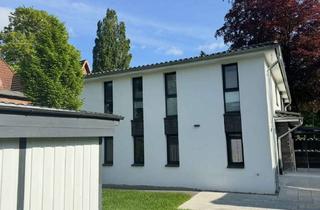 Doppelhaushälfte kaufen in 22457 Schnelsen, Neuwertige moderne KfW-55 Doppelhaushälfte | PV + Speicher | Wallbox | 2x Carport | provisionsfrei