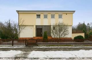 Doppelhaushälfte kaufen in 13467 Hermsdorf, Bezugsfrei: Gepflegte Doppelhaushälfte in WEG mit Garten in ruhiger Lage in Berlin-Hermsdorf